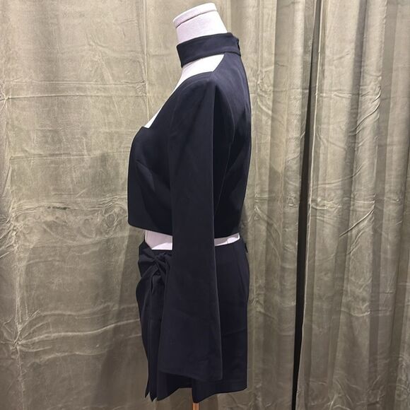 NWT Cinq a Sept Elegant Black Women's crop Top, US4 - Picture 7 of 10